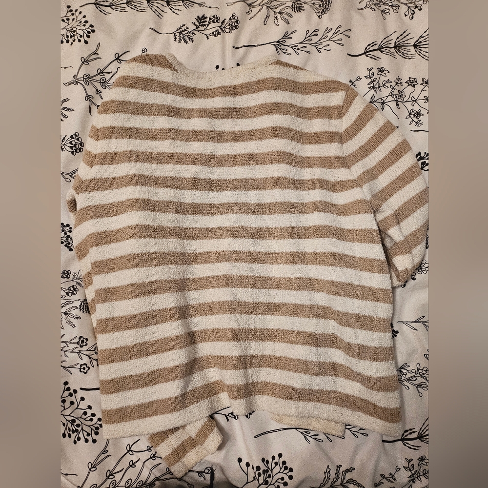 H&M Cardigan - Picture 2 of 2